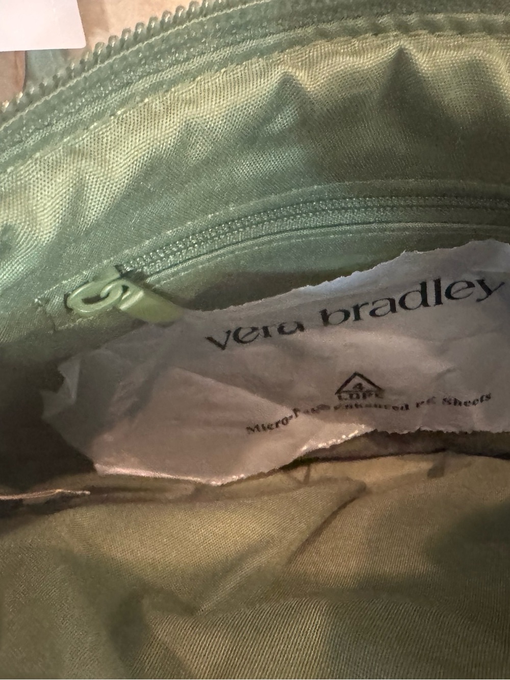 Vera Bradley Little Hipster Dog Park Bag - Picture 11 of 12